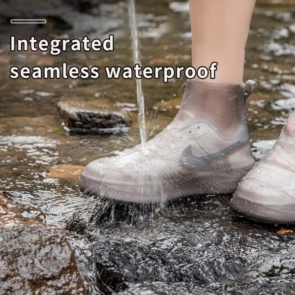 Hf187986779f246b781ada5228487addfe Pack Protection Totale – Étui flottant étanche pour téléphone + Surchaussures en silicone antidérapantes – Idéal pour voyages, activités nautiques et météo capricieuse